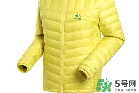 滾筒洗衣機(jī)能洗羽絨服嗎？滾筒洗衣機(jī)甩干羽絨服會(huì)爆炸嗎？