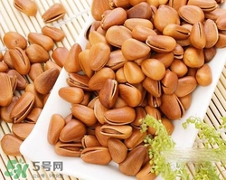 松子和核桃哪個(gè)營(yíng)養(yǎng)價(jià)值更高？松子和核桃哪個(gè)更容易發(fā)胖？