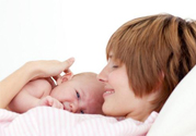 喂母乳為什么會(huì)胸部下垂？正確哺乳不會(huì)導(dǎo)致胸部下垂