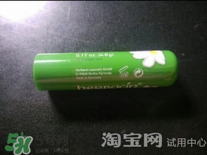 小甘菊唇膏小孩能用嗎？herbacin賀本清小甘菊唇膏小孩可以用嗎？