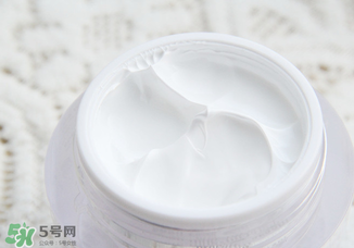 素顏霜會堵塞毛孔嗎？素顏霜會不會堵塞毛孔？