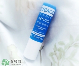 依泉和dhc唇膏哪個(gè)好？依泉唇膏和dhc唇膏哪個(gè)好？