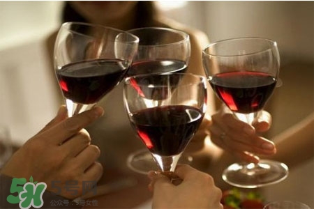 春節(jié)喝黃酒好嗎？春節(jié)喝黃酒的七大健康理由