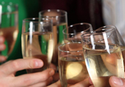 春節(jié)喝黃酒好嗎？春節(jié)喝黃酒的七大健康理由