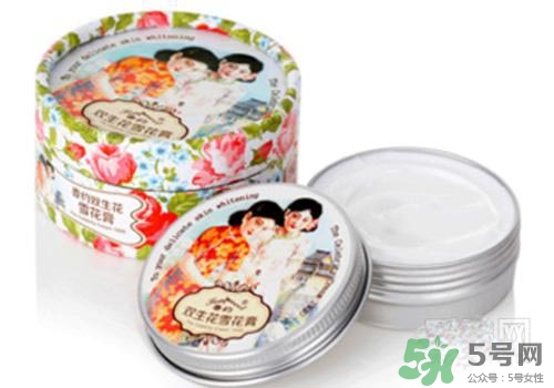 雪花膏適合油性皮膚嗎？油性皮膚可以用雪花膏嗎？