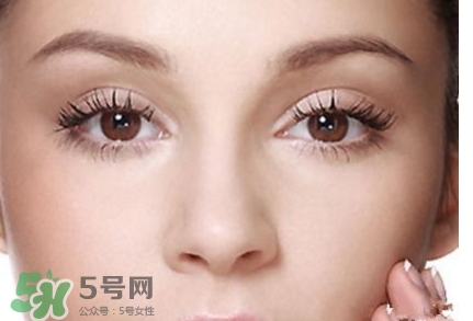 切眉后眼睛腫怎么辦？切眉后眼睛變形怎么回事怎么辦？