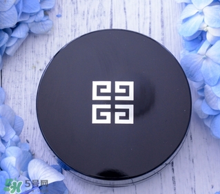 紀(jì)梵希氣墊粉底多少錢(qián)？紀(jì)梵希氣墊粉底價(jià)格