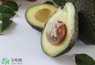 切開(kāi)的牛油果怎么保存？牛油果切開(kāi)后能放多長(zhǎng)時(shí)間？