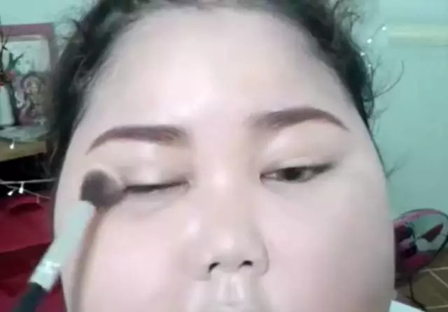 臉胖怎么化妝好看？臉大怎么化妝好看