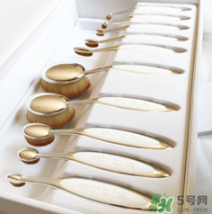 Artis Brush化妝刷怎么樣？全套刷具評測