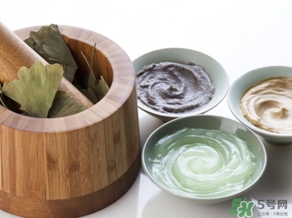 臉上脫皮可以敷面膜嗎？臉上脫皮敷什么面膜好？