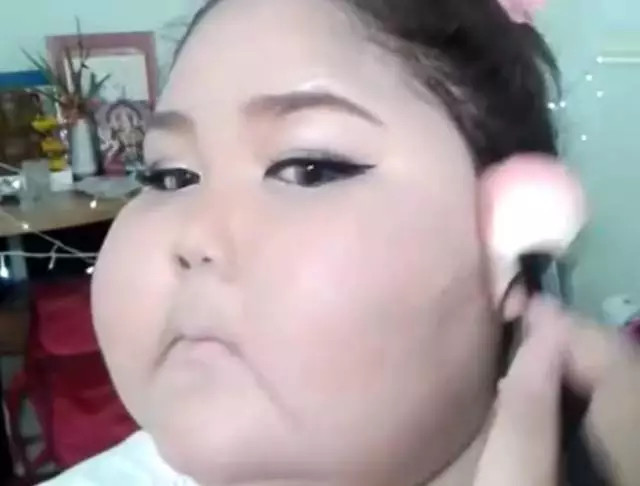 臉胖怎么化妝好看？臉大怎么化妝好看