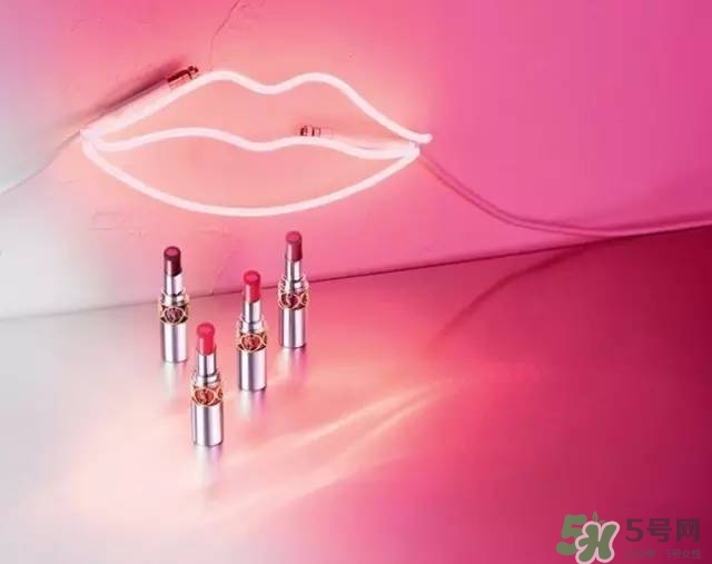 ysl2017銀色圓管口紅多少錢？ysl2017夾心銀色圓管口紅價格