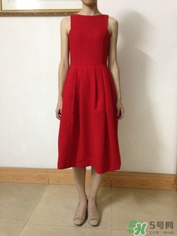 年會要穿禮服嗎？年會禮服搭配