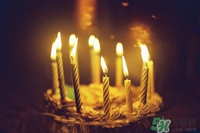 生日穿什么顏色的鞋子？生日穿什么鞋子搭配