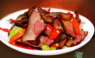腌咸肉一斤肉放多少鹽？腌咸肉一斤肉放鹽比例