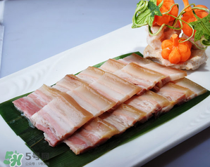 腌肉長毛了還能吃嗎？腌肉長綠毛了還能吃嗎？