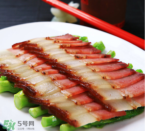 腌肉長毛了還能吃嗎？腌肉長綠毛了還能吃嗎？