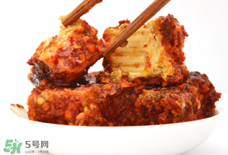 霉豆腐發(fā)黑還能吃嗎？霉豆腐長黑點還能吃嗎？
