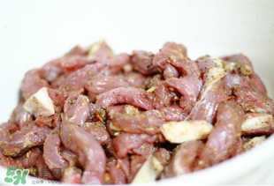 腌牛肉用什么粉？腌牛肉用什么料？