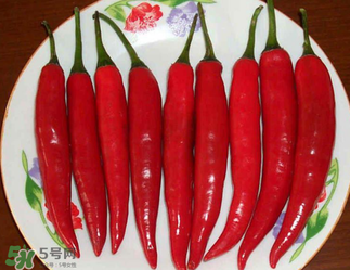 新鮮辣椒可以冷凍嗎？新鮮辣椒怎么保存冰箱？
