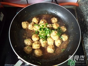 肉丸子可以用面粉嗎？肉丸子用什么粉？