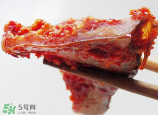 腌魚(yú)放什么調(diào)料？腌魚(yú)放什么調(diào)料去腥？