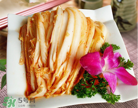 腌白菜放多少鹽？腌白菜放鹽比例