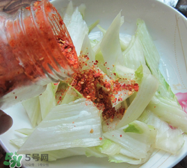 腌白菜放多少鹽？腌白菜放鹽比例
