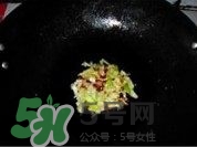 魚丸和雞蛋可以一起吃嗎？魚丸和雞蛋能不能同時(shí)吃？