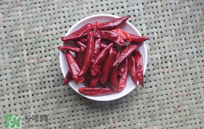 干辣椒發(fā)霉了還能吃嗎？干辣椒發(fā)霉了怎么辦？