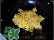 魚丸和雞蛋可以一起吃嗎？魚丸和雞蛋能不能同時(shí)吃？
