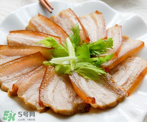 腌肉怎么做好吃？腌肉炒什么菜好吃？