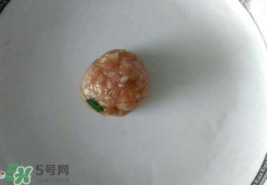 珍珠丸子可以用大米嗎？珍珠丸子用大米怎么做？