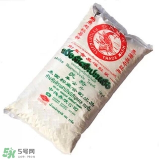 豆腐丸子要用面粉嗎？做豆腐丸子是用面粉還是淀粉？