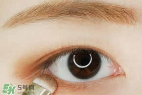 李圣經(jīng)妝容怎么化？李圣經(jīng)仿妝教程