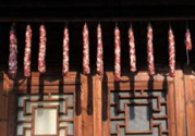 <i>?香腸晚上能放外面嗎？?香腸晚上要收嗎？</i>