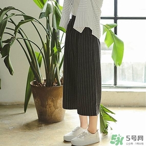 2017年流行什么褲子？2017年褲子流行顏色和搭配