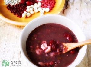 寶寶可以吃臘八粥嗎？寶寶多大可以吃臘八粥？