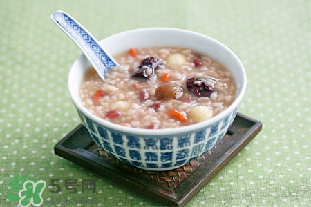 臘八飯熱量高嗎？吃臘八飯會發(fā)胖嗎？