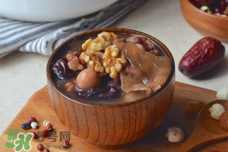 孕婦可以吃臘八飯嗎？臘八飯?jiān)袐D用料講究多