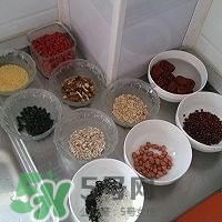 怎么用電飯煲煮臘八粥？電飯煲怎么熬臘八粥？