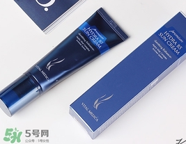 ahc隔離和蘭芝隔離霜哪個好？ahc隔離防曬霜和蘭芝隔離霜對比