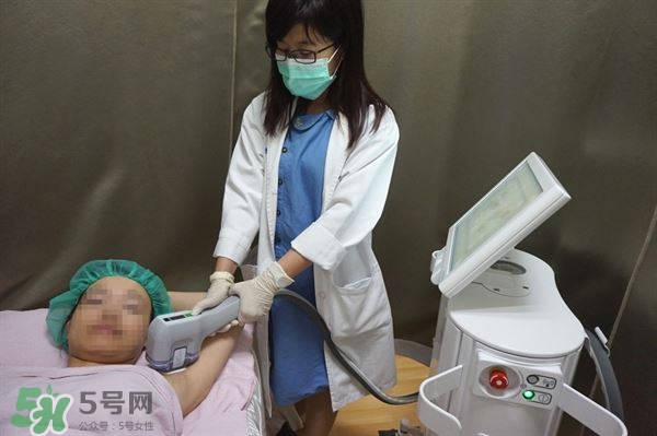 狐臭出汗多怎么治療？狐臭出汗怎么辦呢