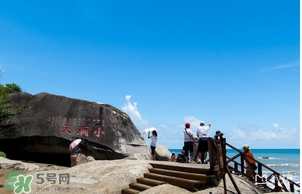春節(jié)去三亞穿什么？過年春節(jié)去三亞穿什么衣服？