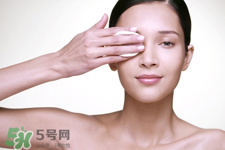卸妝后眼睛模糊怎么辦？卸妝后眼睛模糊怎么處理？