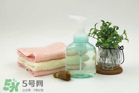 洗手液可以洗澡嗎？洗手液可以當(dāng)沐浴露嗎？