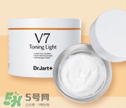 用素顏霜前打隔離霜嗎？用素顏霜之前要用隔離霜嗎