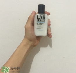 收斂水是爽膚水嗎？收斂水和爽膚水的區(qū)別？