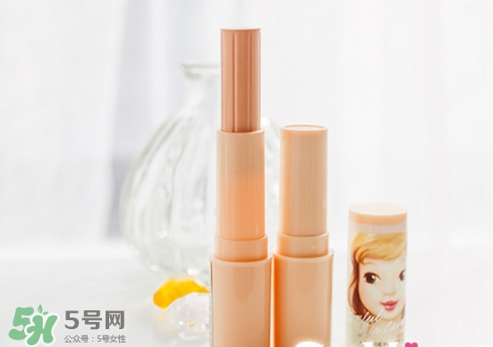 愛麗小屋唇部遮瑕膏怎么樣？愛麗小屋唇部遮瑕膏好用嗎？